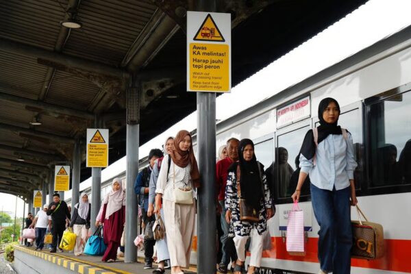 Volume Penumpang KAI Divre IV Tanjung Karang Tumbuh 14,09 Persen Jelang Libur Akhir Tahun