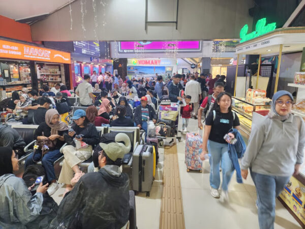 KAI Daop 2 Bandung Catat Pergerakan Penumpang Tinggi Selama 2 Minggu Angkutan Nataru 2025/2026, Okupansi Sudah Mencapai 113,3%