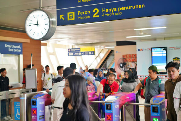 Libur Akhir Tahun, Pengguna LRT Jabodebek Naik 8,76 Persen