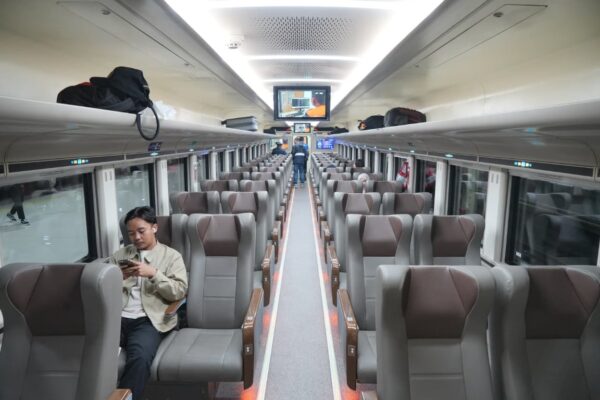 KAI Hadirkan Sarana Stainless Steel New Generation pada KA Gajayana dan Parahyangan Mulai 10–11 Januari 2026