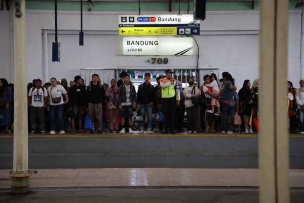 Stasiun Bandung dan Kiaracondong Layani 163 Ribu Pelanggan Datang Selama 16 Hari Liburan Natal dan Tahun Baru, Bukti Bandung Jadi Destinasi Favorit Akhir Tahun