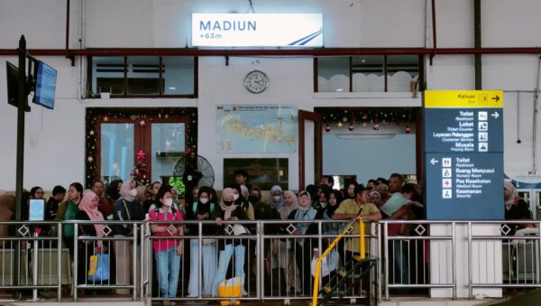 Capaian Positif 2025: Ketepatan Waktu KA di Daop 7 Madiun Melampaui Target, Volume Penumpang Nataru Terus Meningkat