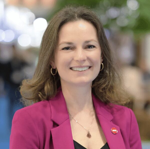 รอยัล ดัชซ์ ยาเบอร์ แต่งตั้ง “นาตาชา ฮอลล์” ดำรงตำแหน่ง Vice President VIV Worldwide เสริมทัพผู้นำแพลตฟอร์มธุรกิจปศุสัตว์ระดับโลก