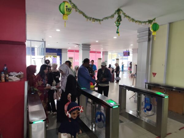 Arus Mudik dan Balik Lebaran 1447 H/2026 M di Pelabuhan Sri Bintan Pura Tanjungpinang Berjalan Lancar dan Kondusif