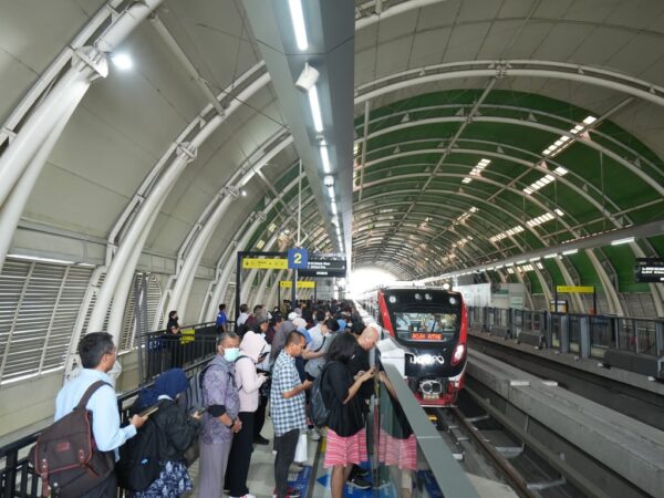 Pengguna LRT Jabodebek Capai 2,5 Juta pada Maret 2026