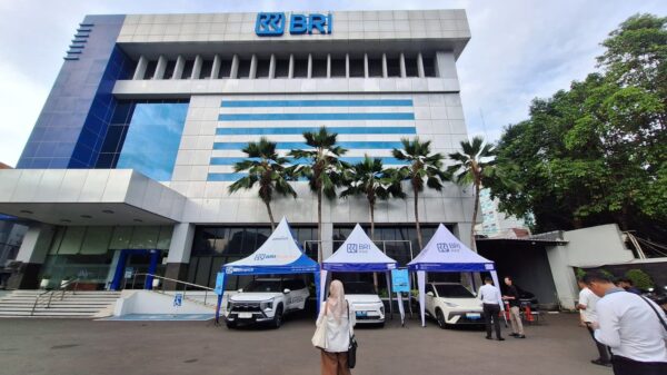 BRI Finance Hadirkan Solusi Kepemilikan Mobil Lebih Mudah di “BRI Goes to Office” BRI Veteran